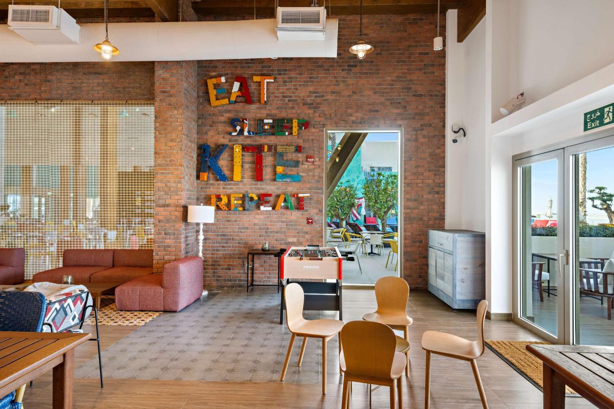 Fuwairit Kite Beach, Tapestry Collection By Hilton Fuwayrit Exterior photo